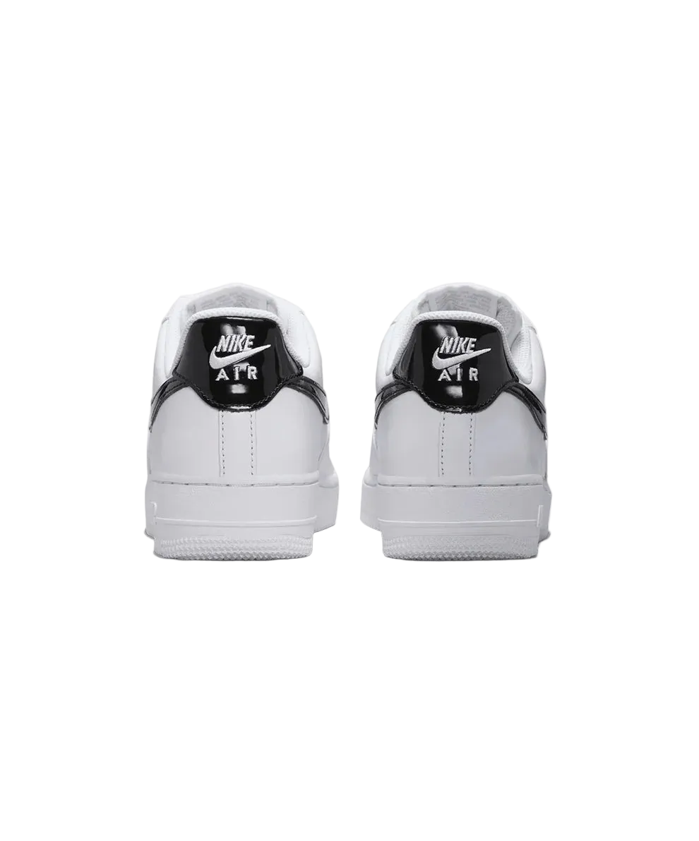 NIKE AIR FORCE 1 '07 SE (WHITE/BLACK-METALLIC SILVER)