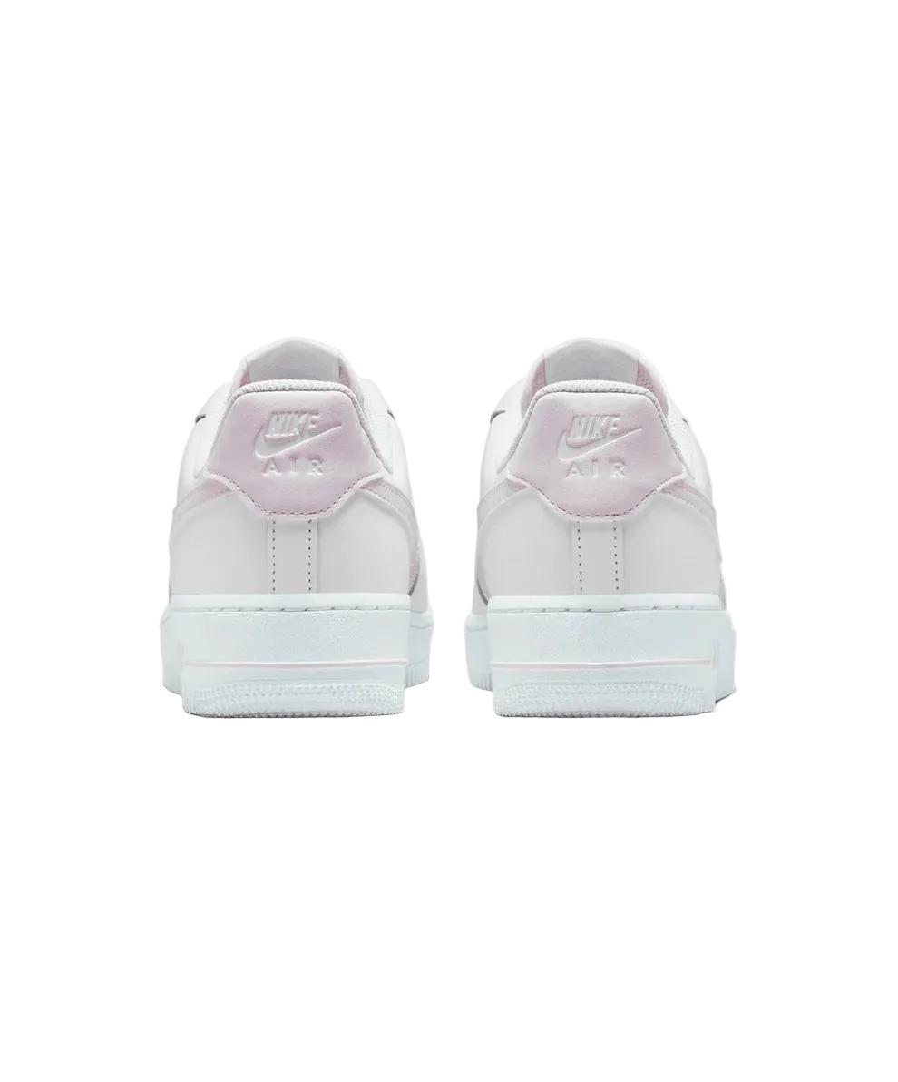 NIKE AIR FORCE 1 '07 SE (WHITE/BLEACHED LILAC-METALLIC SILVER)