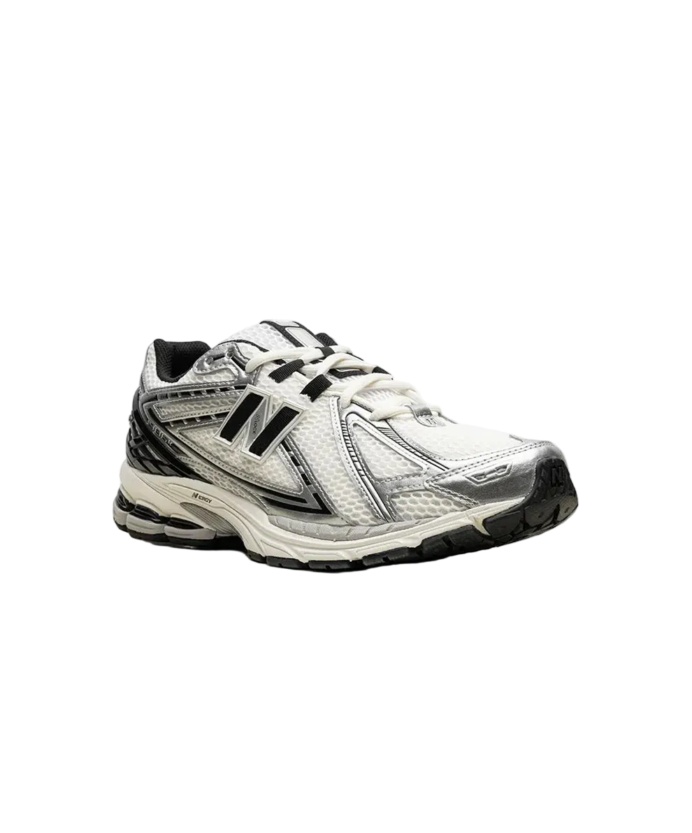 New Balance 1906 (METALLIC SILVER)
