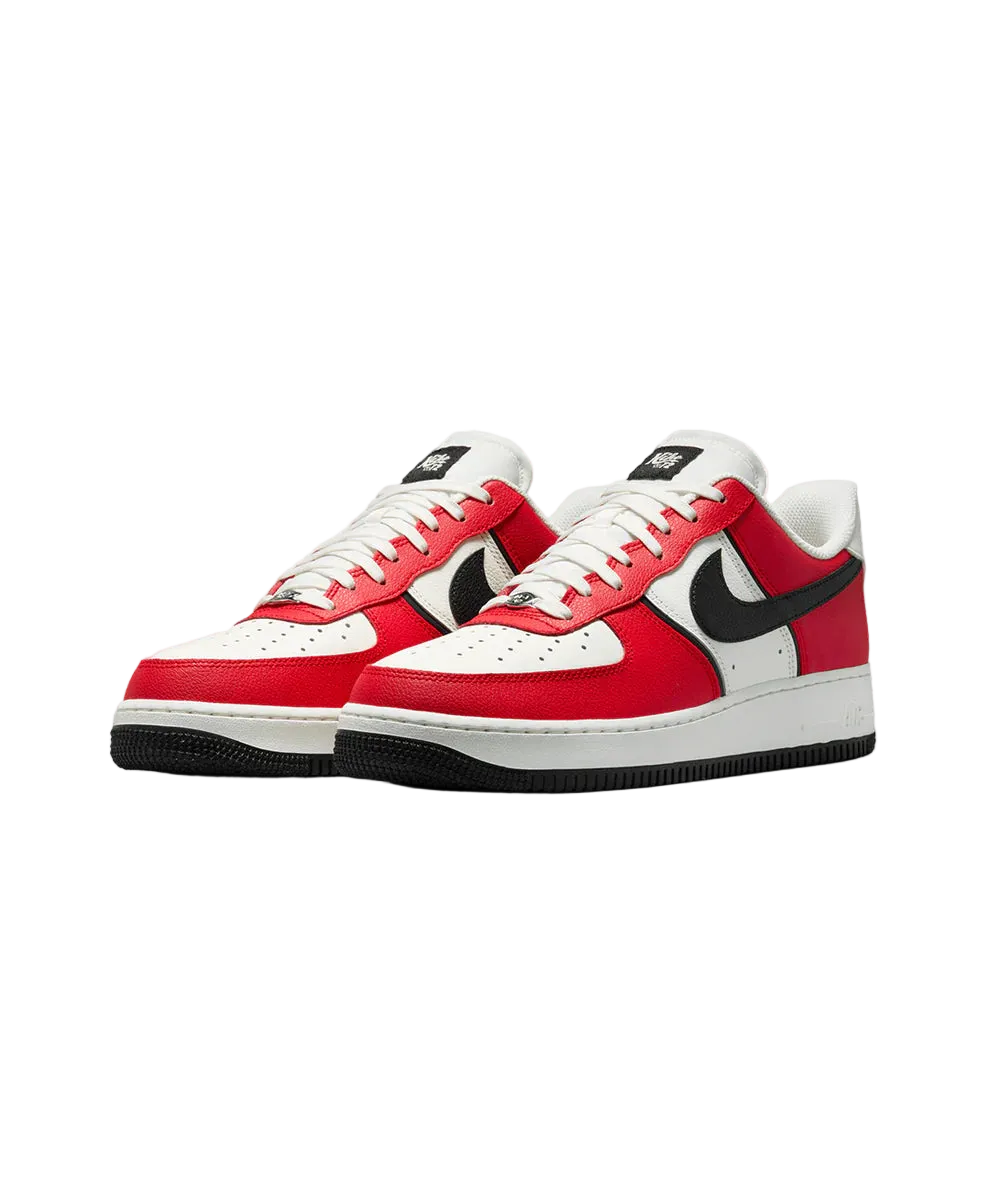 NIKE AIR FORCE 1 '07 LV8 (UNIVERSITY RED)