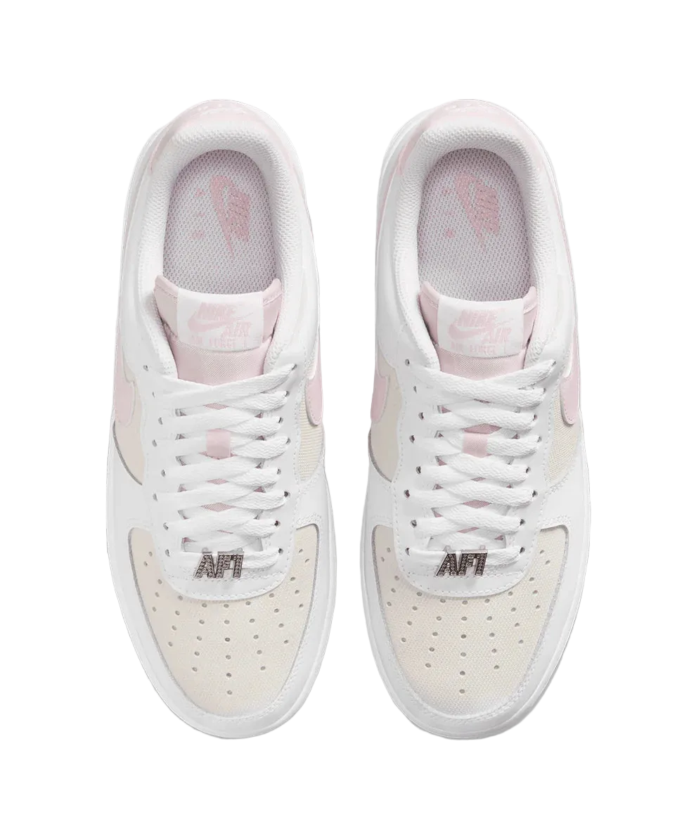 NIKE AIR FORCE 1 '07 SE (WHITE/BLEACHED LILAC-METALLIC SILVER)