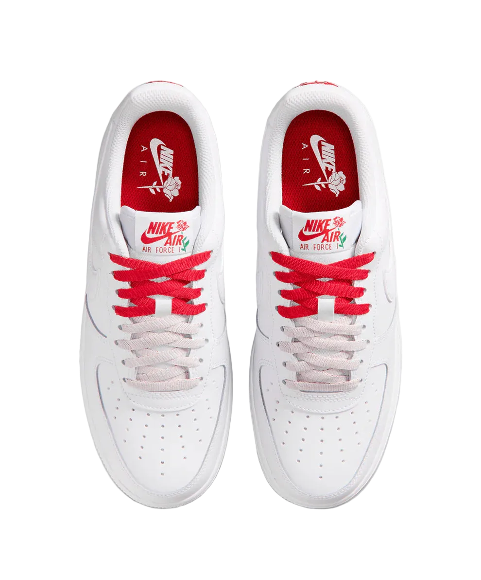 NIKE AIR FORCE 1 '07 SE (WHITE/SPORT RED/PINE GREEN/WHITE)