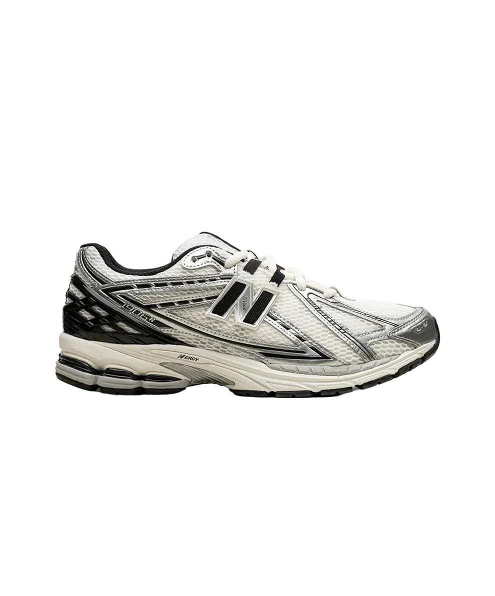 New Balance 1906 (METALLIC SILVER)